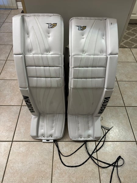 Vaughn Velocity V7 Pro XF Goalie Leg Pads 36” Plus 2 - Brand New