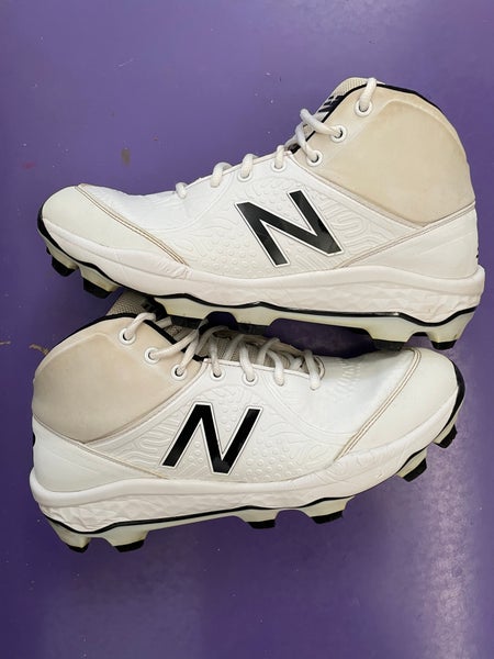 New Balance 3000 V5 Cleats (Sz. 11)