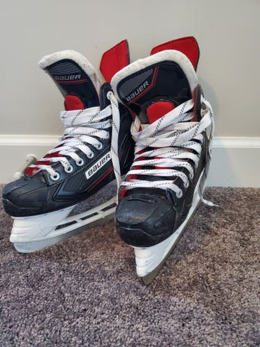 Junior Used Bauer Ns Hockey Skates Regular Width Size 4
