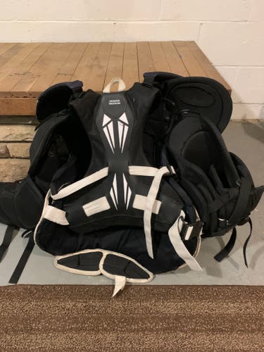 Used Medium Bauer Supreme 1S Goalie Chest Protector