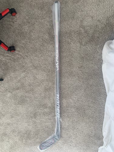 Intermediate Right Handed P92  Vapor Hyperlite Hockey Stick