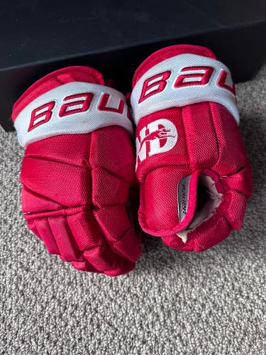 Used Bauer 14" Pro Stock Vapor Pro Team Gloves