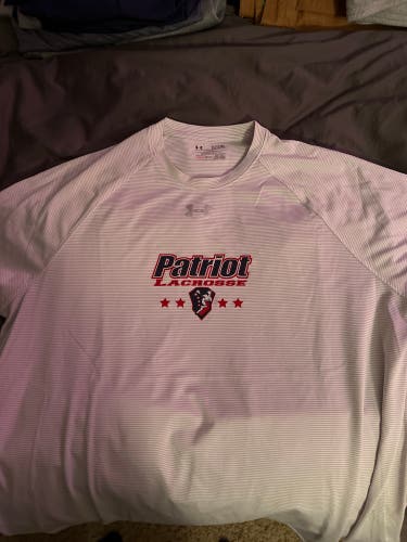 Patriot White Used Men's Under Armour Shirt
