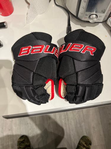 Bauer 13" Pro Stock Vapor Pro Team Gloves