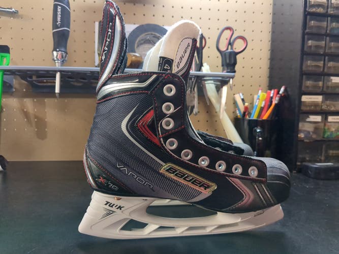 MISMATCHED Junior New Bauer Vapor X70 Hockey Skates Regular Width Size 4.5 Left/4 Right