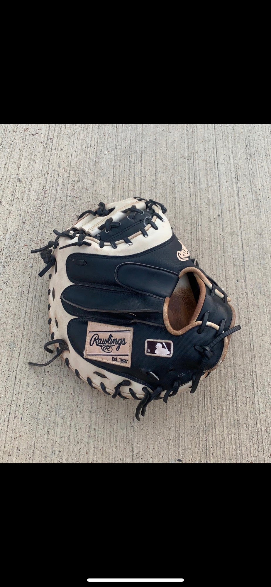 Rawlings Gold Glove 34 Catcher's Mitt: RGGCM43MO 