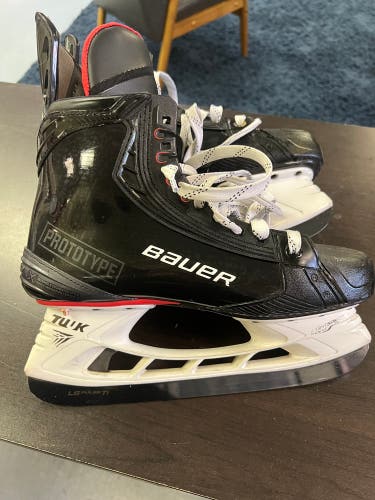 Bauer Prototype Hyperlite Skates