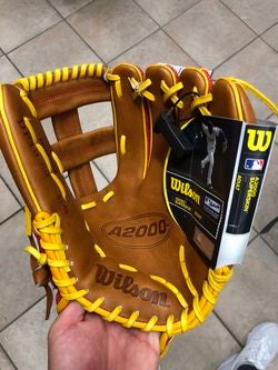 Wilson A2000 11.75 Dustin Pedroia Baseball Glove: WTA20RB18DP15GM