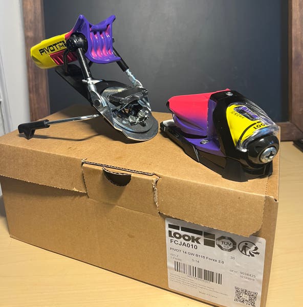 New Look Pivot 14 Gripwalk | SidelineSwap | Buy and Sell on