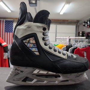 Senior Used True Pro Custom Hockey Skates Regular Width Pro Stock Size 9