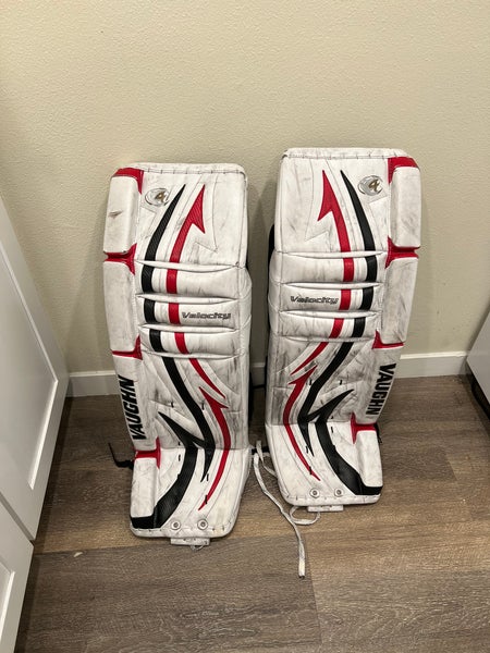 36" Vaughn Velocity V4 Goalie Leg Pads