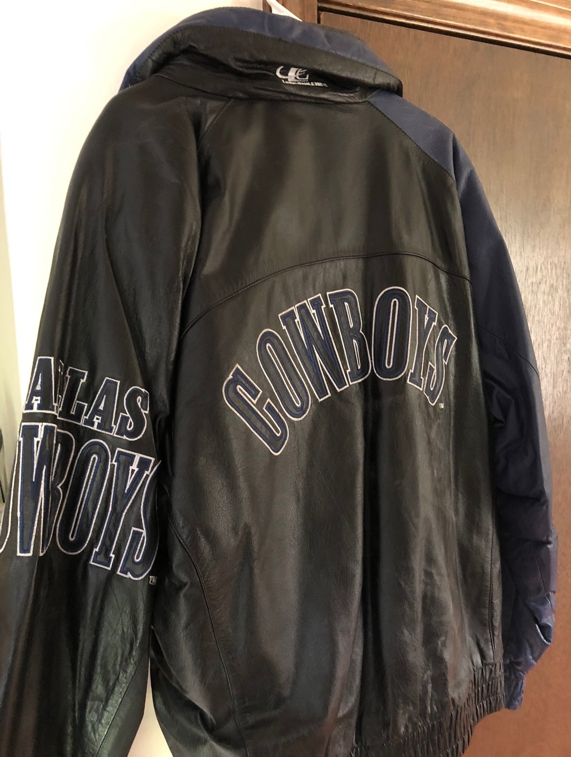 Dallas Cowboys NFL Leather Jacket - Large – The Vintage Store