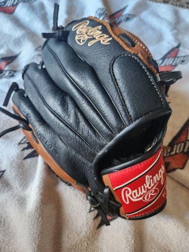 Rawlings Right Hand Throw Prodigy Baseball Glove 10.75" Awesome little Glove.Age 5-11