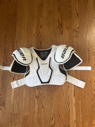 Senior Large Bauer  Nexus 400 Shoulder Pads