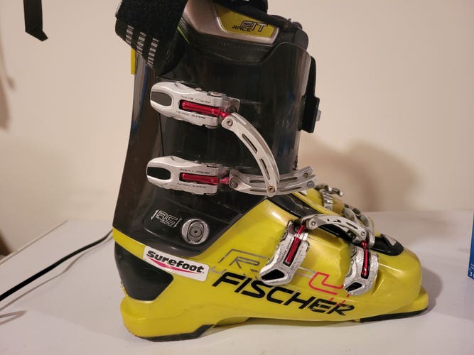 Used Fischer RC4 Podium 90 Ski Boots