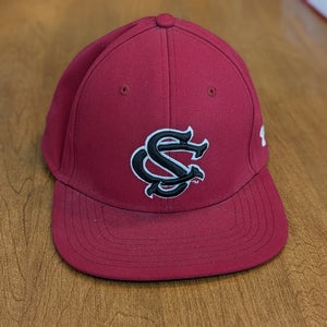 Red Used Men's Large Under Armour Hat