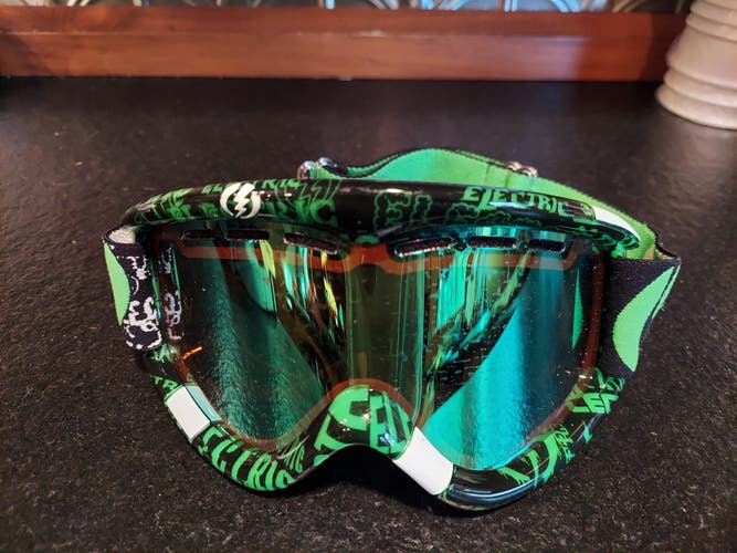 Used Electric Ski / Snowboard Goggles (Green Frame, Black Strap)