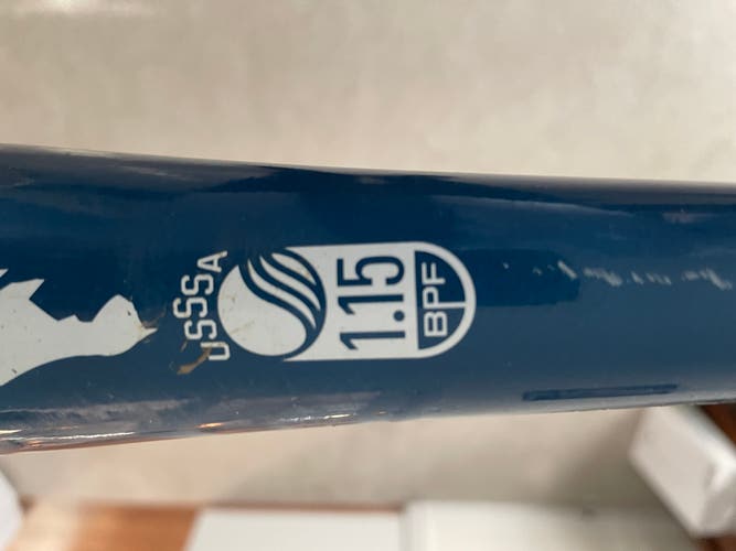 Dirty South bat. Composite (-12) 16 oz 28" Bat