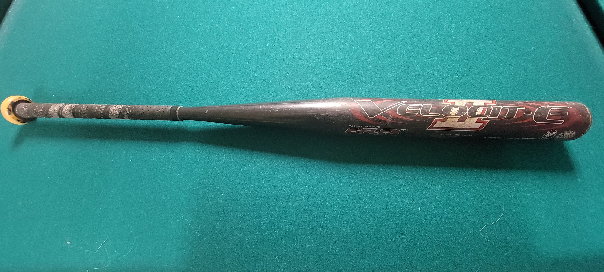 Used Miken Composite Bat (-6) 28 oz 34"