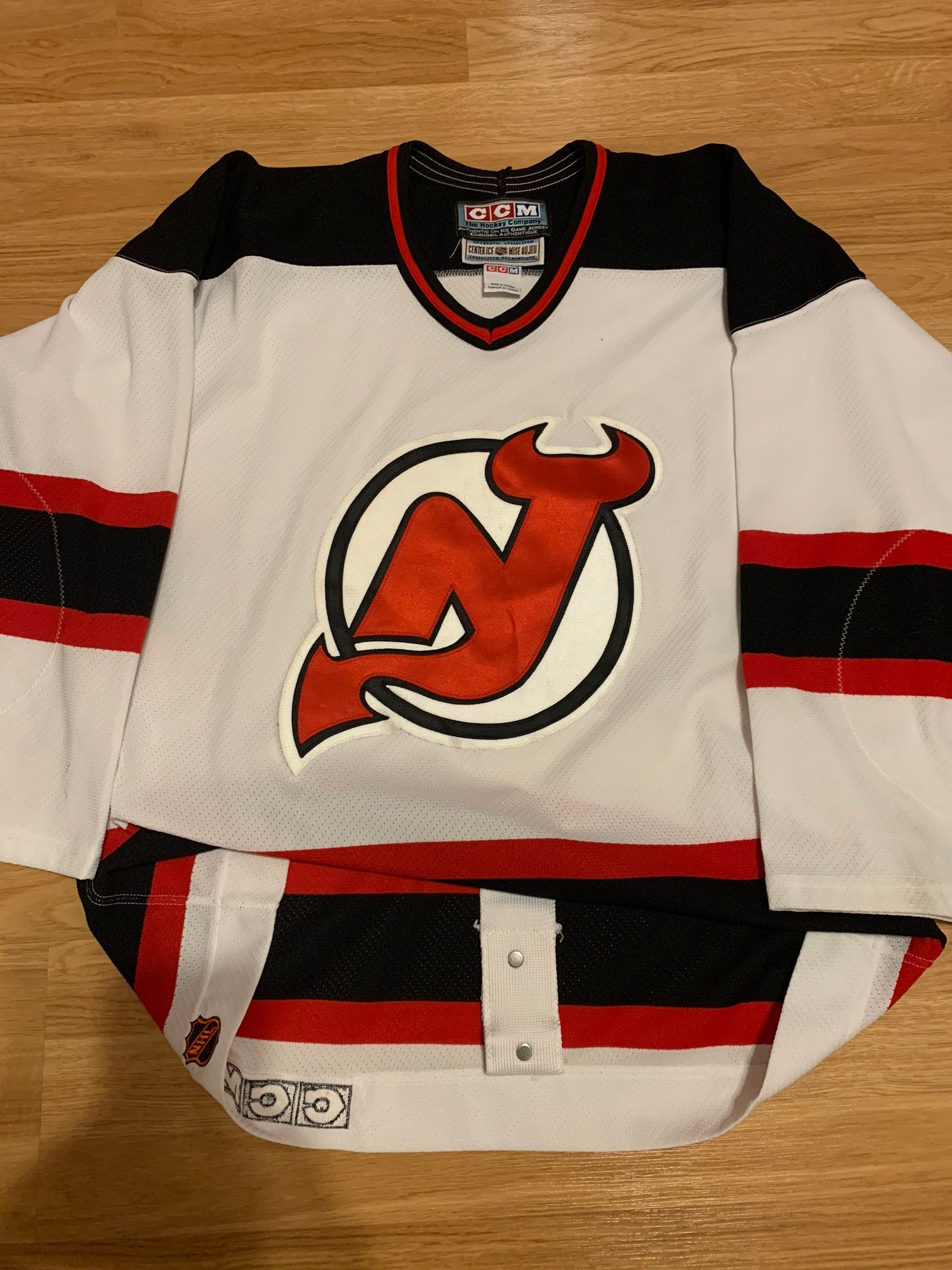 NHL Hockey Vintage 90s New Jersey Devils Sewn Jersey XL Ccm 