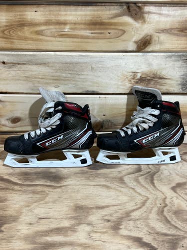 Junior CCM Regular Width  Size 4.5 FT460 Hockey Goalie Skates