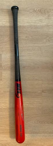 Custom Wood Bat! Max Bat 34in/32oz 110 Model Ash Bat. Only Used Once!