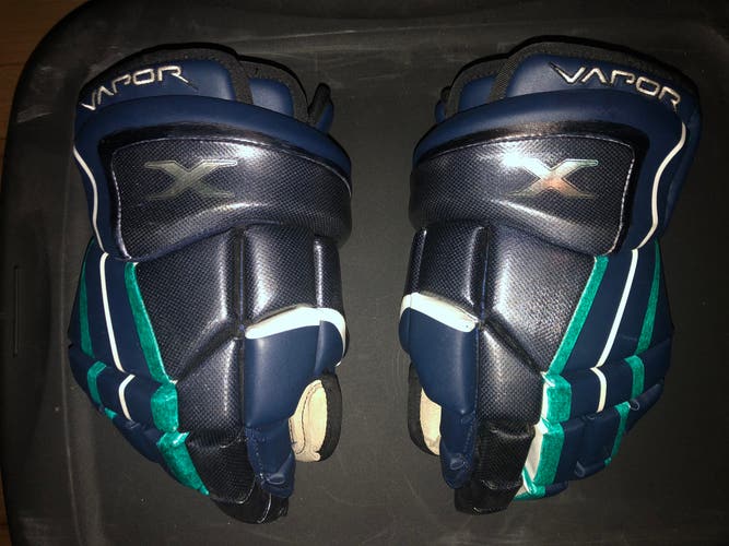 Bauer 13"  Vapor X Gloves