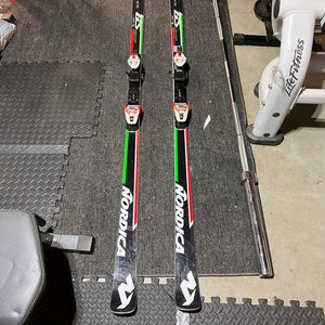New 135 cm With Bindings Skis