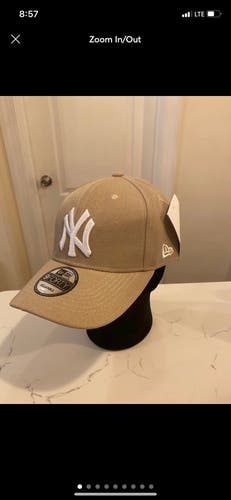 Yankees adjustable cap khaki color Adult fits most