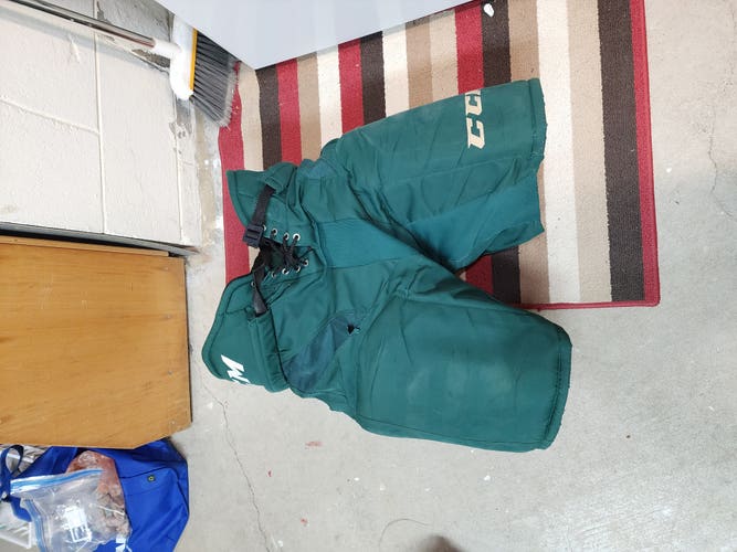 Senior Large CCM HP30 Hockey Pants