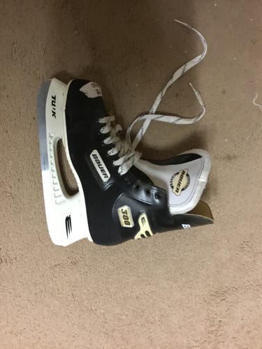 Senior Used Bauer Impact 300 Hockey Skates Regular Width Size 9.5
