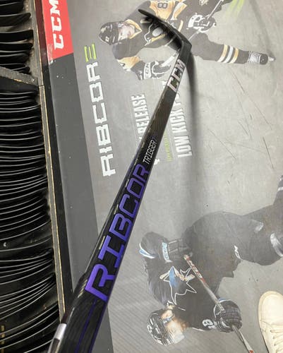 New Right Handed P28 RibCor Trigger 7 Pro Hockey Stick