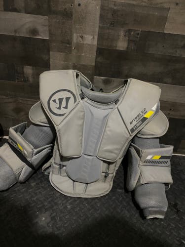 Warrior ritual G2 classic pro chest protector. XL