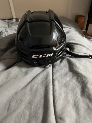 Used Medium CCM Super Tacks X Helmet