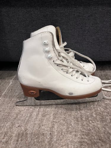 Used Riedell Figure Skates Size 13.5