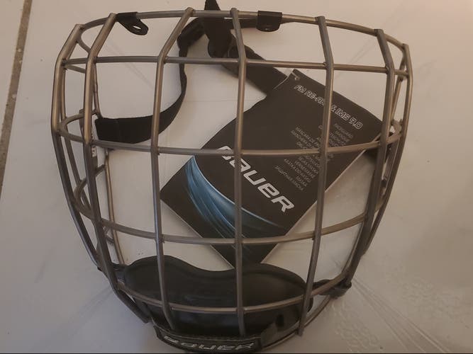 NEW Bauer Re-Akt Full Cage TITANIUM - Medium