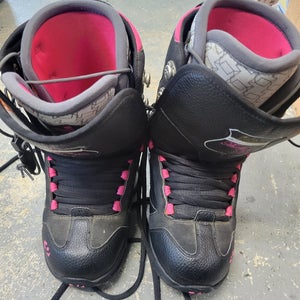 Used Thirtytwo Prion Senior 6.5 Women's Snowboard Boots