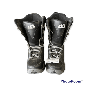 Used Morrow Snowboard Boots Senior 5 Womens Snowboard Boots