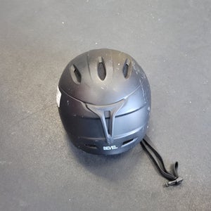 Used Giro Bevel Sm Ski Helmets