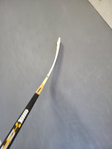 Used Easton S11 100 Flex Pattern 5 Senior One Piece Sticks | SidelineSwap