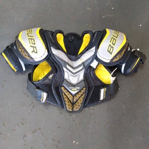 Used Bauer Total One Nxg Md Ice Hockey Shoulder Pads
