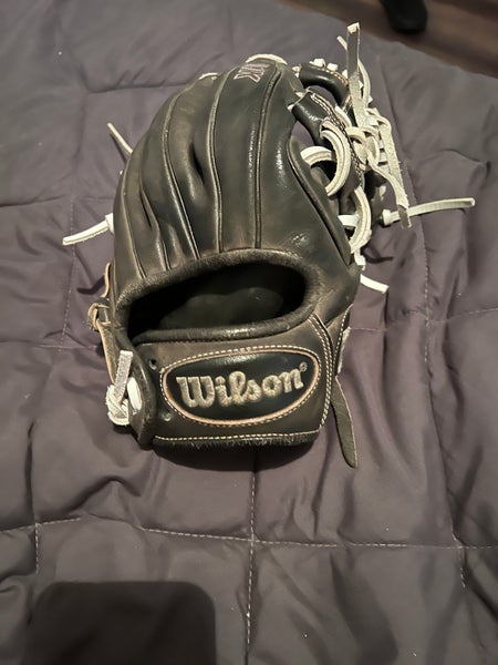 Wilson A1K 11.5" Black Infield Glove Great Condition