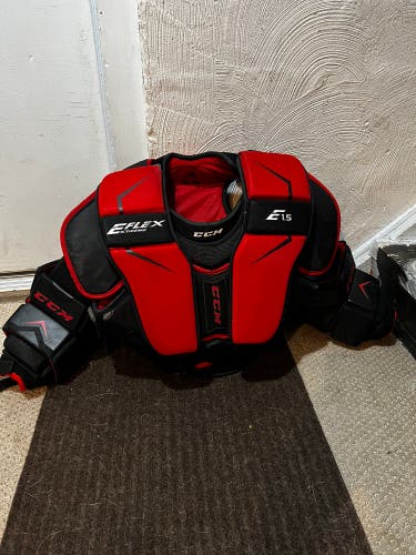 Used Small CCM Extreme Flex E1.5 Goalie Chest Protector