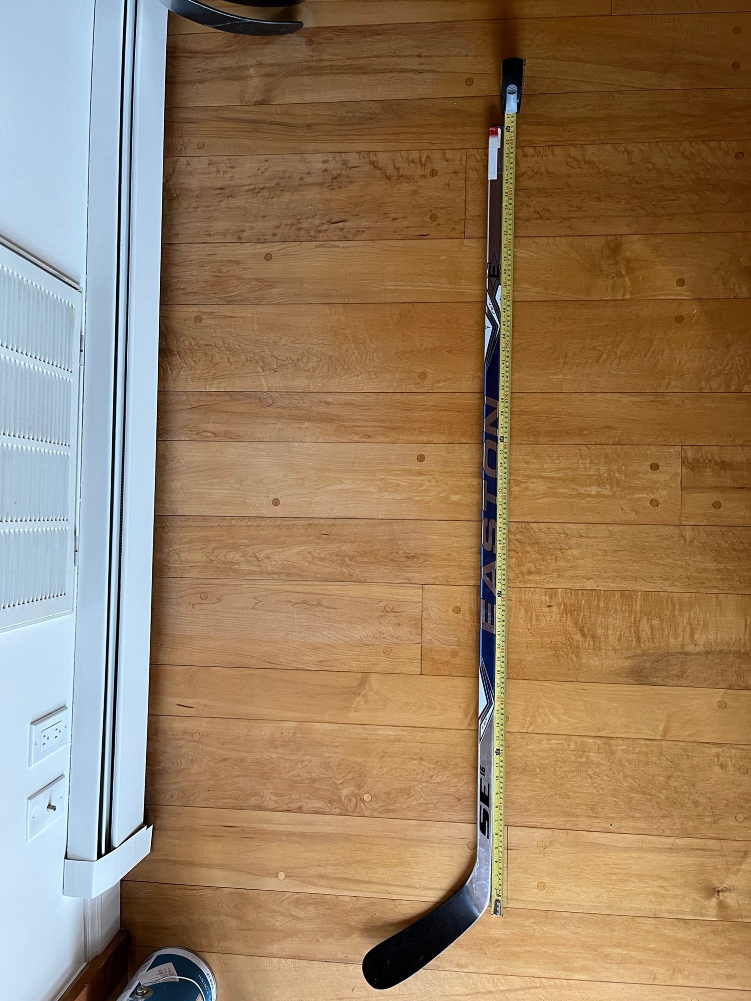 New Easton Synergy ST Sakic 85 P3 Right Hand Hockey Stick - Mid