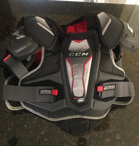 CCM FT390 LE Hockey Shoulder Pads