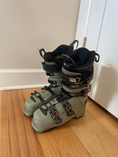 Used Women's Tecnica All Mountain Cochise Ski Boots Medium Flex