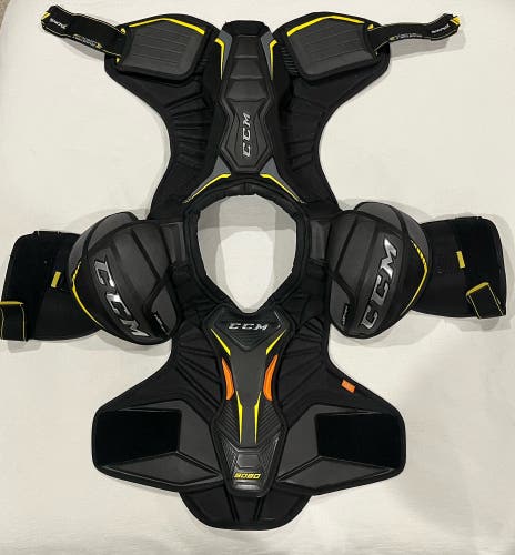 Senior Large CCM Tacks 9080 Shoulder Pads