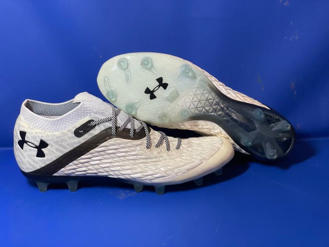 Under Armour Magnetico Pro Soccer Cleats