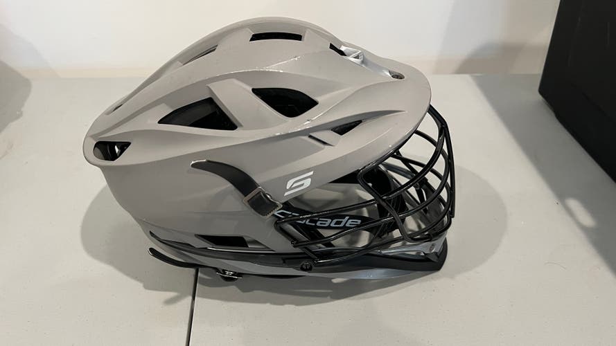 Used Player's Cascade S Helmet Matte Gray