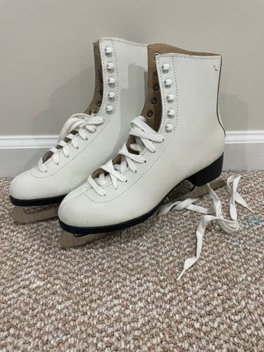 Lake Placid Figure Skates Size 9